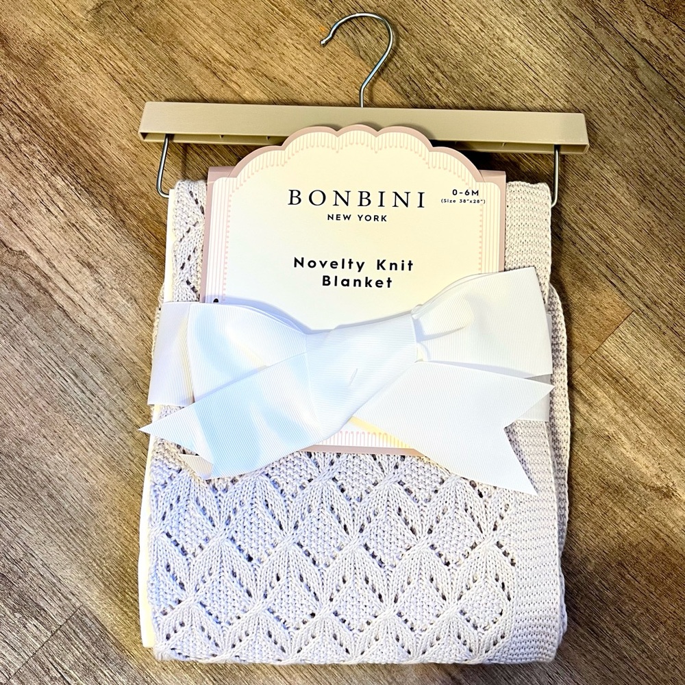 Bonbini New York novelty knit baby off white NWT loose knit soft